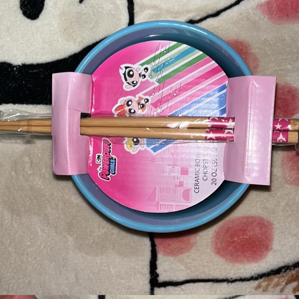 Power puff girls ramen 🍜 bow with chopsticks new never used